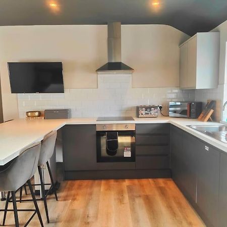 Sloane Modern 2 Bedroom Seafront Apartment Blackpool Eksteriør bilde