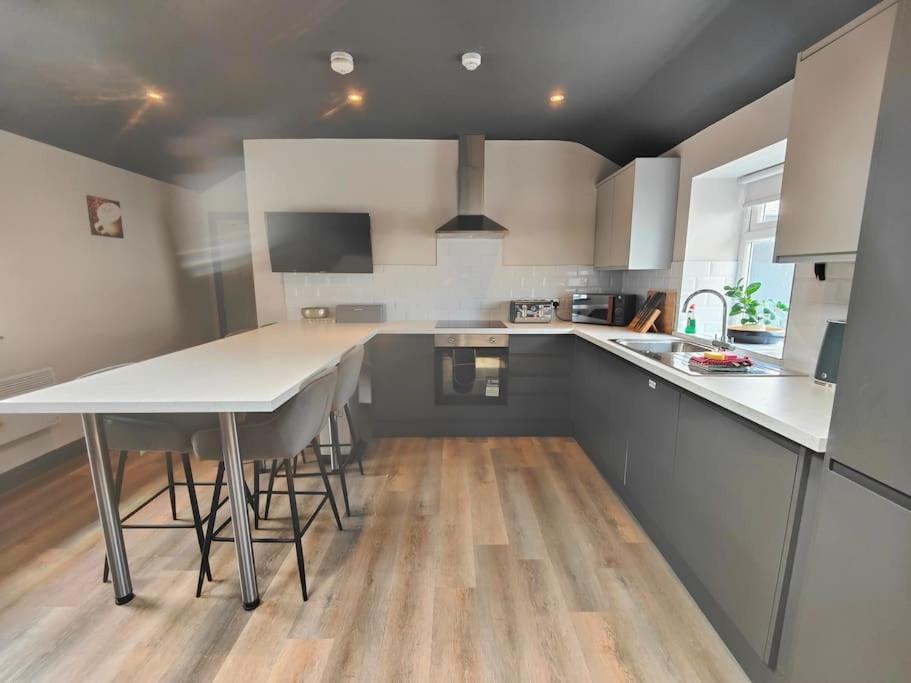 Sloane Modern 2 Bedroom Seafront Apartment Blackpool Eksteriør bilde